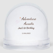 Adventure awaits 1st birthday name date planeretro schneekugeln (Rückseite)