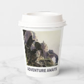 Adventure Awaits. Fantasy landscape Pappbecher (Rückseite)