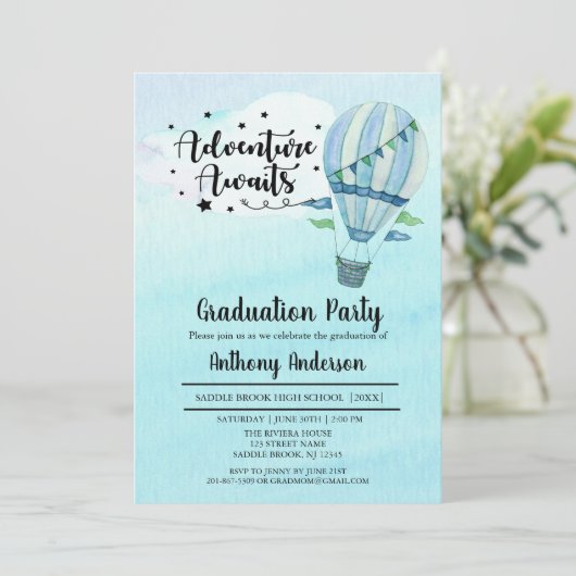 Adventure Awaits Hot Air Ballon Graduation Party Einladung (Stehend Vorderseite)