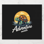 Adventure Awaits is Hiking Adventures is Outdoor A Schaumweinetikett (Einzelnes Label)