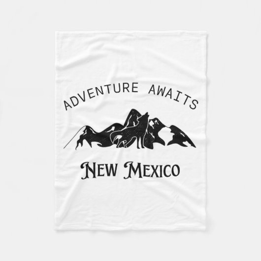 Adventure Awaits Vacation Travel New Mexico Fleecedecke (Vorderseite)