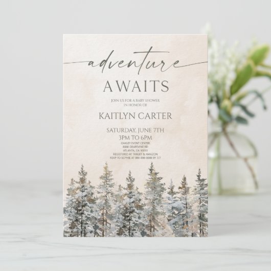 Adventure Awaits Winter Snow Pine Tree Baby Shower Einladung (Stehend Vorderseite)