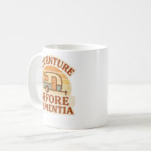 Adventure Before Dementia Retro Caravan Camping Mu Kaffeetasse (Vorderseite Links)