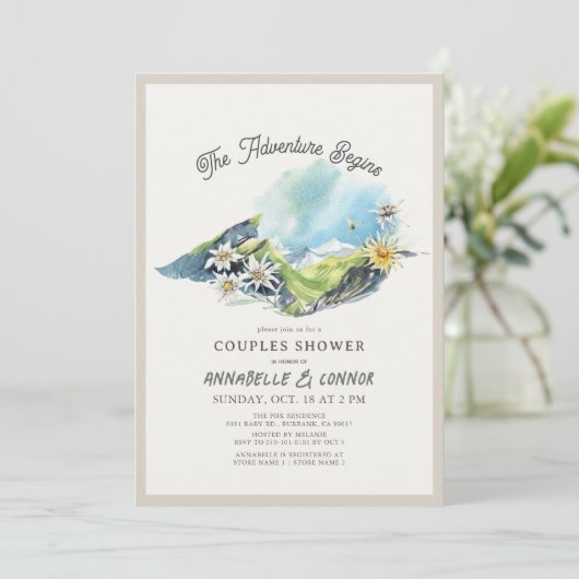 Adventure Begins Mountain Range Couples Dusche Einladung (Stehend Vorderseite)