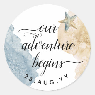 Adventure Begins Watercolor Dusty Blue Wedding Runder Aufkleber