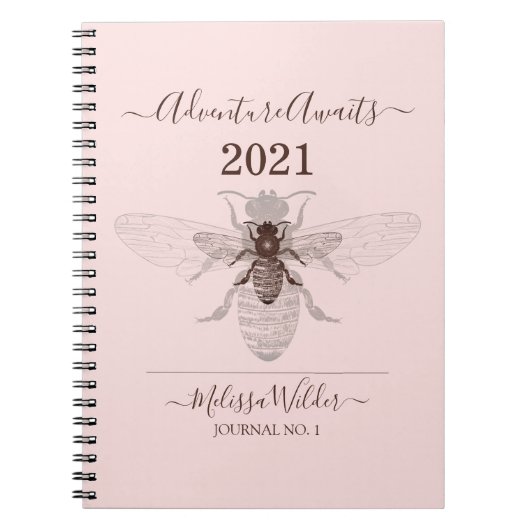 Adventure erwartet Custom Dusty Pink Bee Journal Notizblock (Vorderseite)