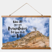 Adventure Lovers Wandteppich Mit Holzrahmen (Vorne)