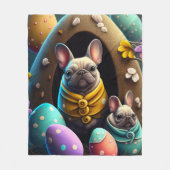 Adventure Mops mit Ostereiern Ein festlicher und N Fleecedecke (Vorderseite)