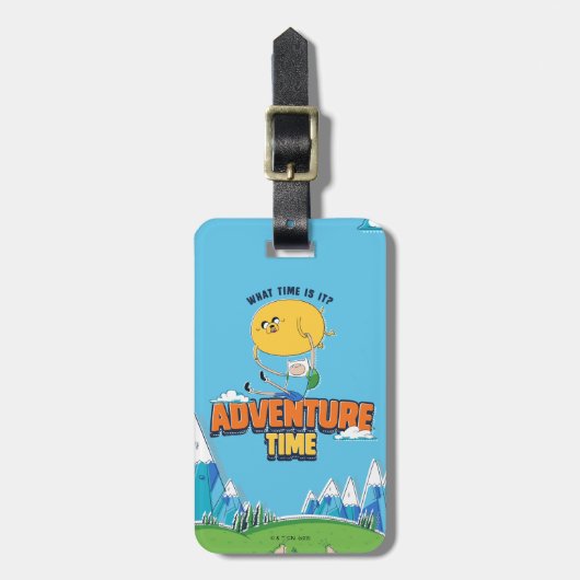 Adventure Time | Jake Floating With Finn Gepäckanhänger (Vorderseite vertikal)