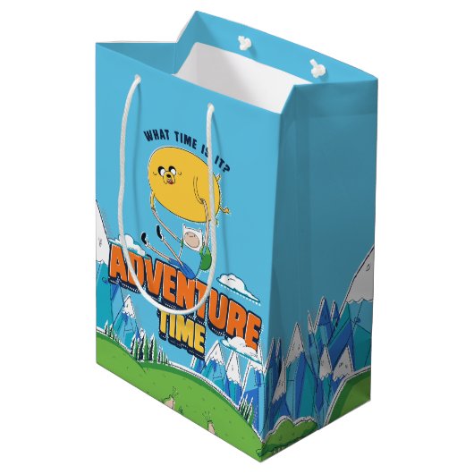 Adventure Time | Jake Floating With Finn Mittlere Geschenktüte (Rückseite Schrägansicht)