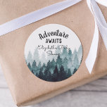 Adventure Watercolor Rustic Forest Baby Dusche Runder Aufkleber<br><div class="desc">Aquarellmaler rustikaler Wald "adventure erwartet" Babyduschaufkleber. Personalisierbar!</div>