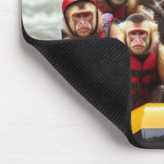 Adventurous Kapuzineraffen Whitewater Rafting Mousepad (Ecke)