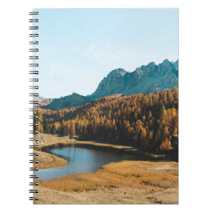 AERIELLE FOTOGRAFIE DER KONKRETEN STRASSE NOTIZBLOCK