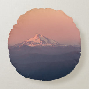 AERIELLE FOTOGRAFIE DES BERGES MIT SCHNEE RUNDES KISSEN