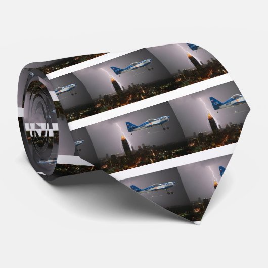 Aerobatic Flugzeug im Blitz Krawatte (Gerollt)