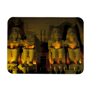 AF, Ägypten, Abu Simbel. Kolossale Figuren von Magnet