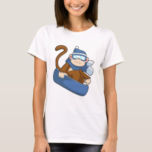 Affe als Snowboarder mit Sonowboard.PNG T-Shirt