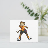 Affe als Tennisspieler mit Tennisschläger Postkarte (Stehend Vorderseite)