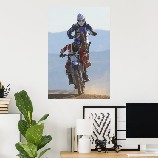 Affe auf dem Rücken Poster (Heimbüro)