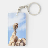 Affe Baboon auf einem Berg Schlüsselanhänger (Rückseite)