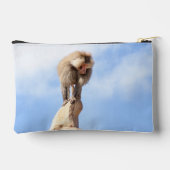 Affe Baboon auf einem Berg Zubehörtasche (Rückseite)