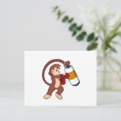 Affe beim Boxen mit Punchingball Postkarte (Stehend Vorderseite)