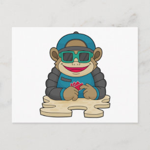 Affe beim Poker mit Pokerkarten und Sonnenbrille Postkarte