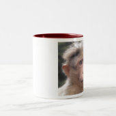 Affe, der Tasse schaut (Mittel)