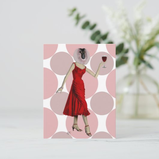 Affe im Roten Kleid mit Wein Postkarte (Stehend Vorderseite)