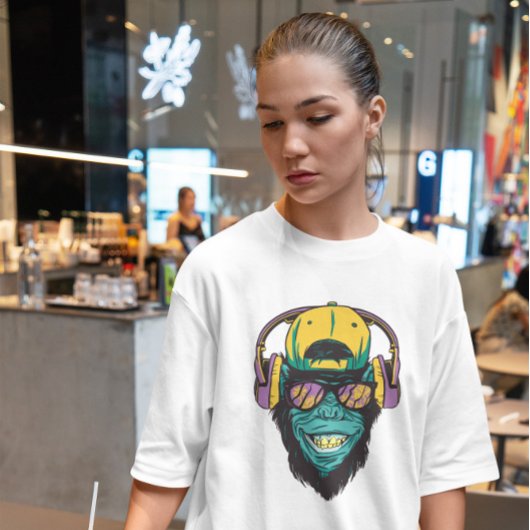 Affe mit Kopfhörern T-Shirt