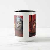 Affen ordnet die WeltTasse an Tasse (Zentrum)