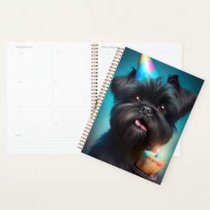 Affenpinscher feiert Geburtstagskuchen Planer