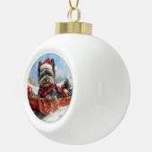 Affenpinscher Hund in Sledge Let it Snow Christmas Keramik Kugel-Ornament (Rechts)