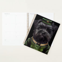 Affenpinscher Hund in St. Patrick's Day Dress Planer