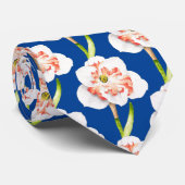 Affodilen auf einer Nacktbinde (C) Krawatte (Gerollt)