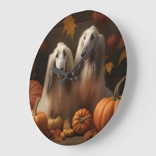 afghan Puppy Autumn Delight Pumpkin Große Wanduhr (Winkel)