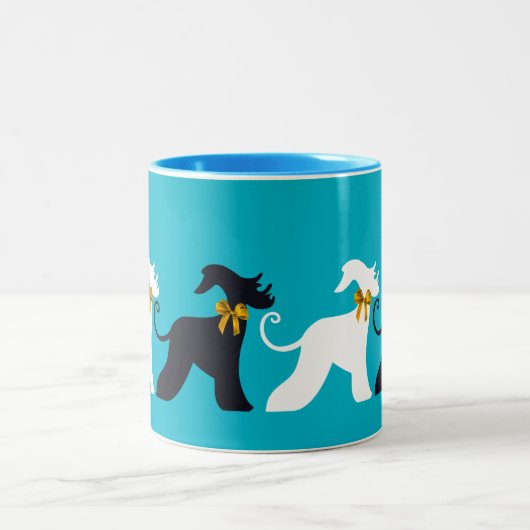 Afghanen in Fest! Zweifarbige Tasse (Mittel)