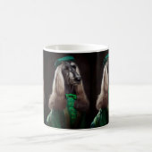 afghanischer Hund in St. Patrick's Day Dress Kaffeetasse (Mittel)