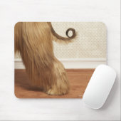 Afghanischer Hund stehend im Zimmer, Ende Abschnit Mousepad (Mit Mouse)