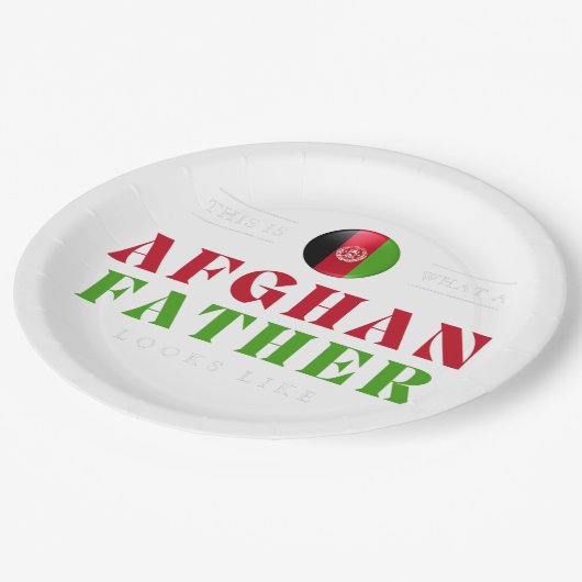 Afghanischer Vater sieht aus wie die Flaggen Afgha Pappteller (Schrägansicht)