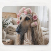 Afghanischer Windhund mit rosa Lockenwicklern Mousepad (Vorne)