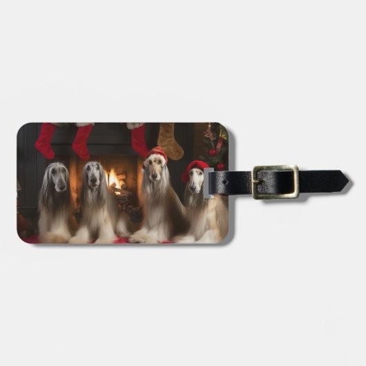 Afghanisches Hound am Feuerplatz Weihnachten Gepäckanhänger (Vorderseite horizontal)