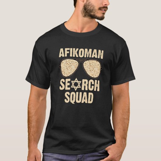 Afikoman Search Squad Funny Passover Seder Sunglas T-Shirt (Vorderseite)