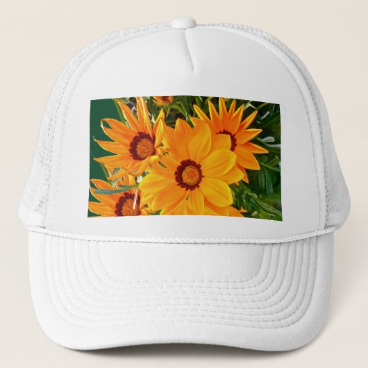 African Daisies Hat Truckerkappe (Vorderseite)