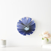 African Daisy Glows Blue Wall Clock Runde Wanduhr (Zuhause)