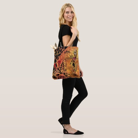 African Girl and Giraffe Tote Bag - Freunde Tasche (Am Model)