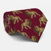 African Lion Pattern on Maroon Krawatte (Gerollt)