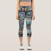 African Masks V1 Capri Leggings (Vorderseite)