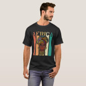 African woman womanism ethnic earrings necklace he T-Shirt (Vorne ganz)