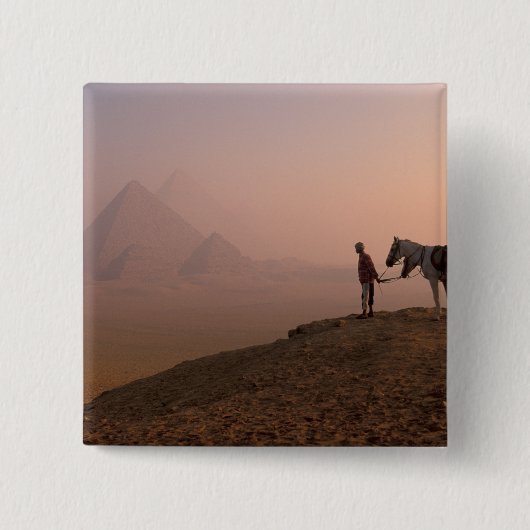 Afrika, Ägypten, Kairo, Gizeh, Pyramiden aus Gizeh Button (Vorderseite)